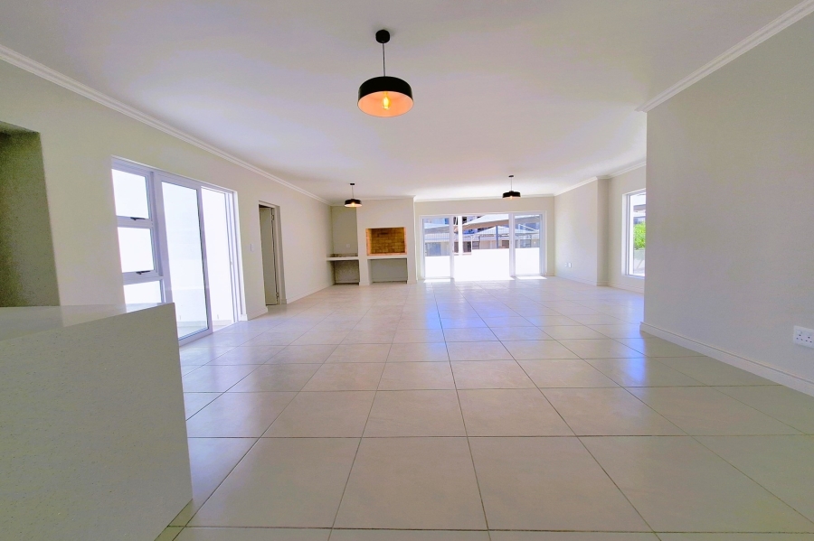 3 Bedroom Property for Sale in Shelley Point Western Cape